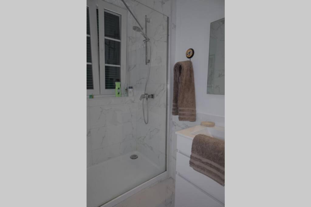 Charming Colonial Flat In Historic Building Apartment Gibraltar Luaran gambar