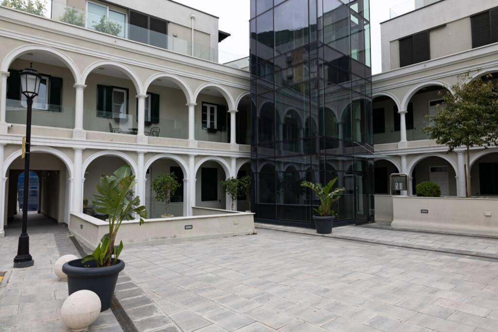 Charming Colonial Flat In Historic Building Apartment Gibraltar Luaran gambar